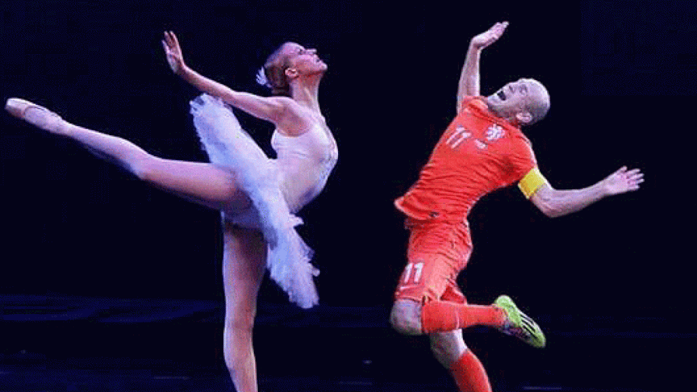 780614526_ArjenRobben.jpgb..gif.34bdc54adba2ad476430c06edb2ee8dd.gif