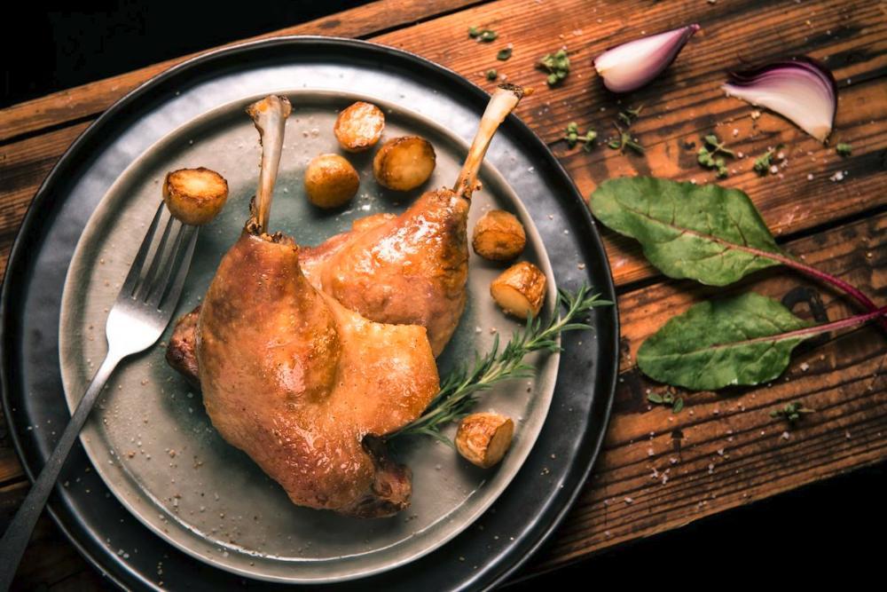 CuissesdeconfitdecanardErnestSoulard_1.jpg.52f076b61125c7ce25460280b195ff2b.jpg